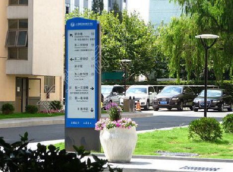 沁阳哪些因素影响宣传栏的制作？